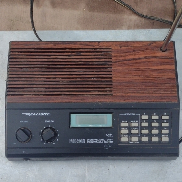 PRO-2011 Programmable Scanner - Black - Picture 1 of 4